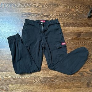 Dickies Women Cargo Joggers Size Medium in Army Black